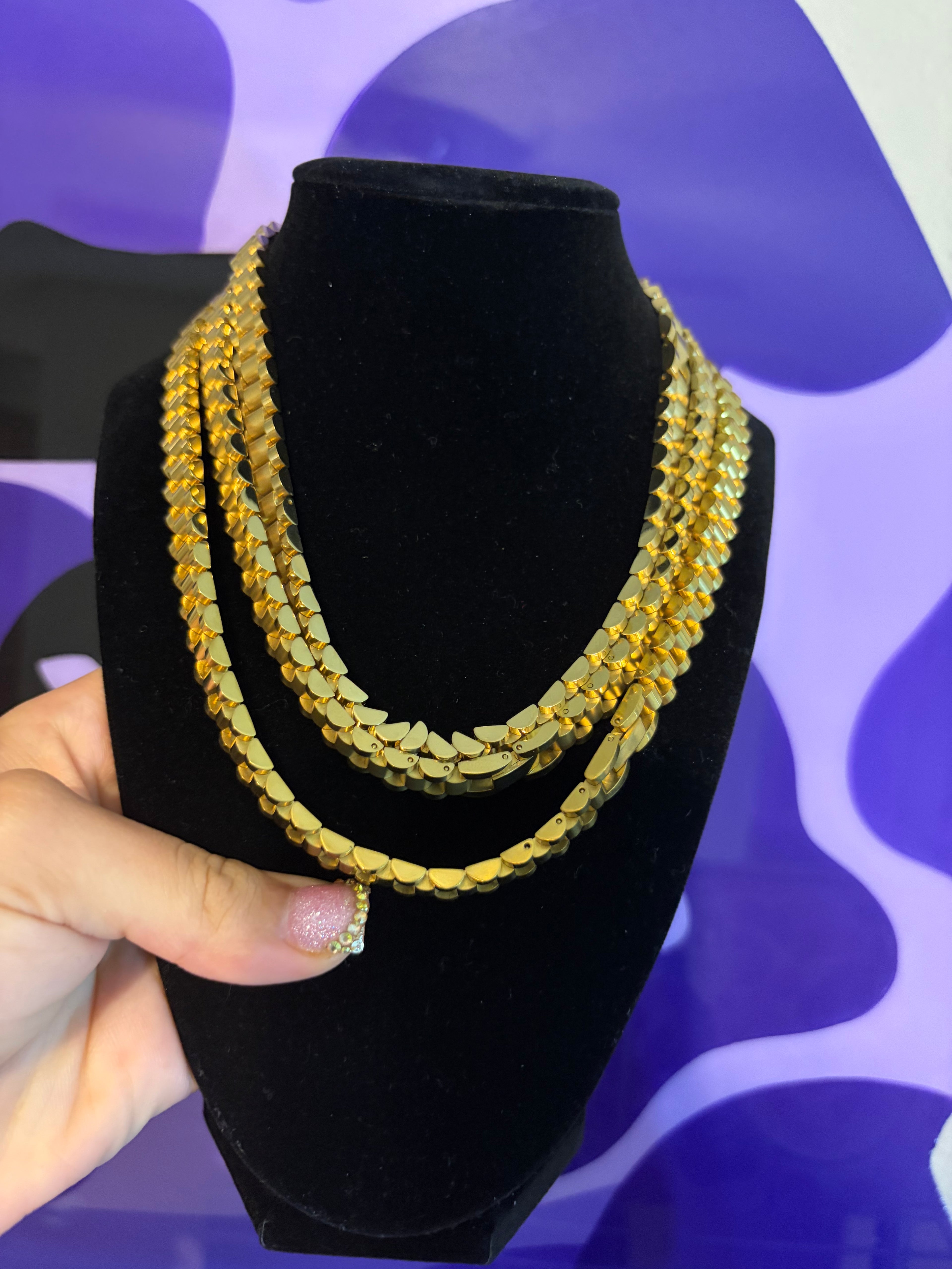 CUBAN LINK NECKLACE